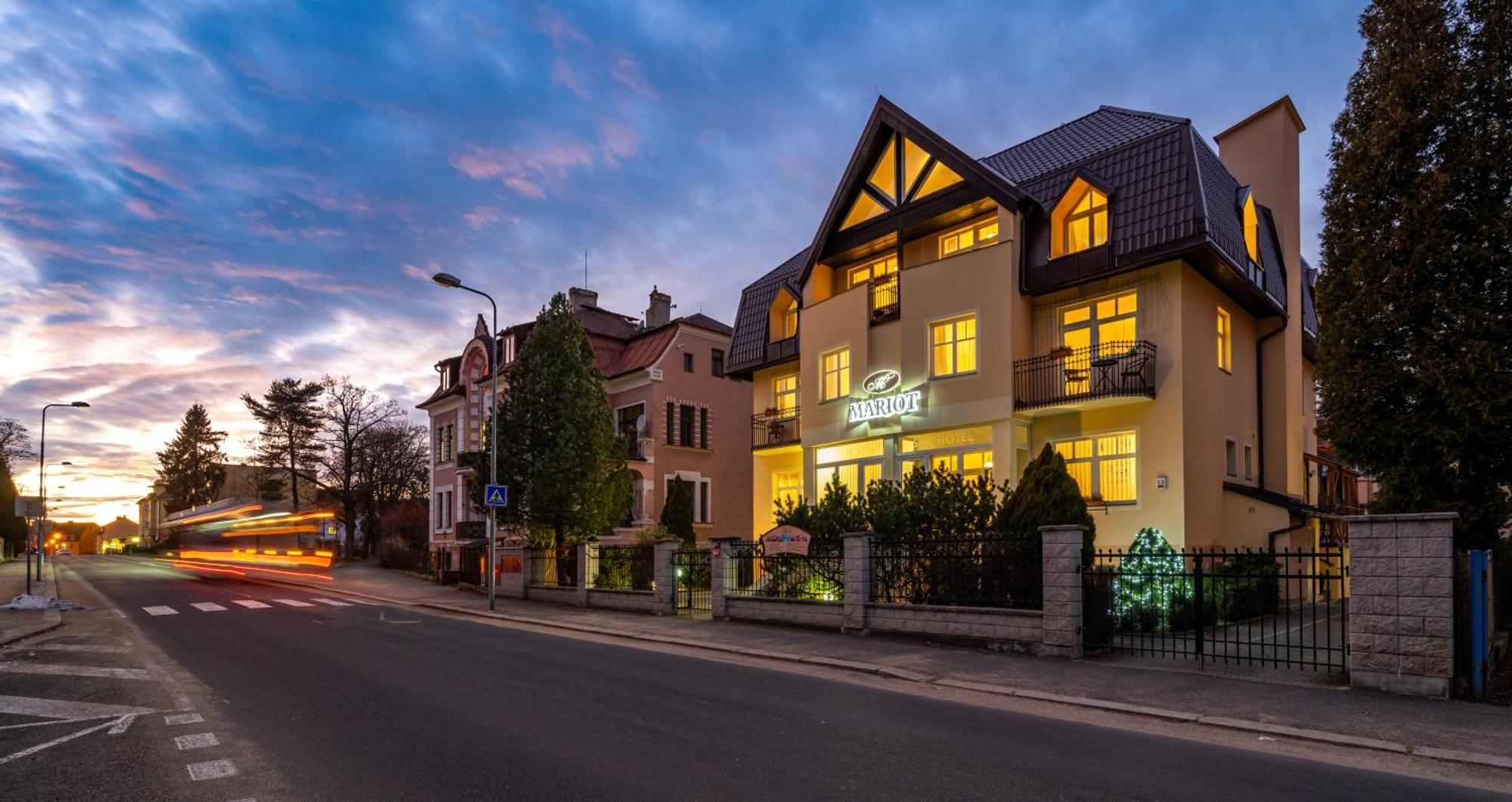 Hotel Sanatorium Mariot Františkovy Lázně Extérieur photo